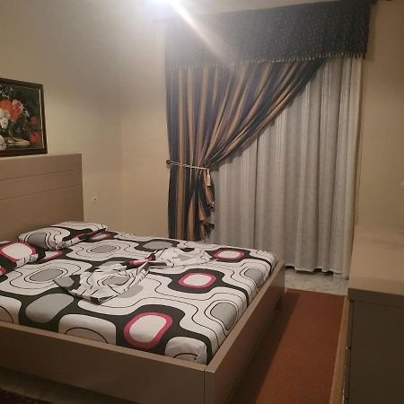 Blloku Tirana Apartment Luaran gambar